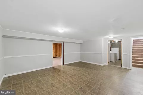 Entry Way - 875 Turf Valley Dr, Pasadena, MD 21122 photo 1 of 1