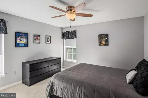 Bedroom - 2402 Summershade Ct, Odenton, MD 21113 photo 4 of 6