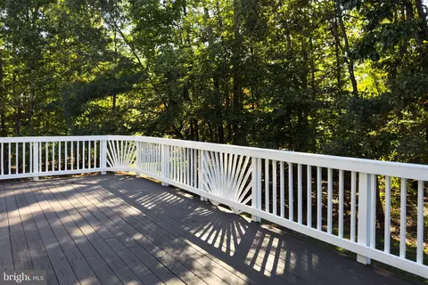 Exterior - 2402 Summershade Ct, Odenton, MD 21113 photo 5 of 10