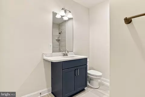 Bath - 1907 Mackiebeth Ct, Annapolis, MD 21401 photo 6 of 7