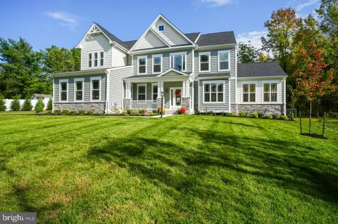 Exterior - 1907 Mackiebeth Ct, Annapolis, MD 21401 photo 4 of 8
