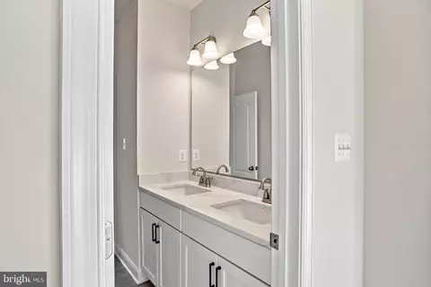 Entry Way - 1907 Mackiebeth Ct, Annapolis, MD 21401 photo 15 of 16