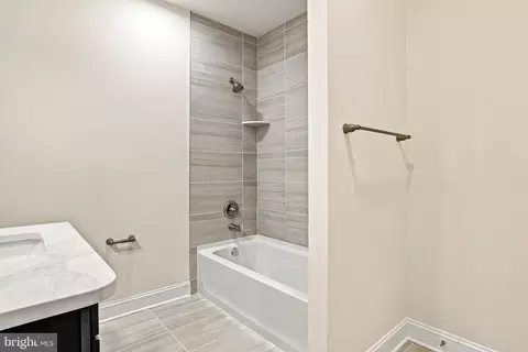Bath - 1907 Mackiebeth Ct, Annapolis, MD 21401 photo 7 of 7
