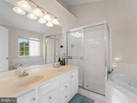 Bath - 721 Summertime Dr, Odenton, MD 21113 photo 1 of 4