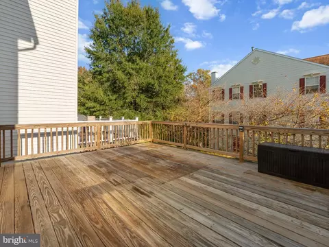 Exterior - 721 Summertime Dr, Odenton, MD 21113 photo 4 of 11