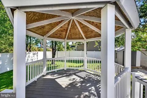 Exterior - 245 Carvel Rd, Pasadena, MD 21122 photo 6 of 11