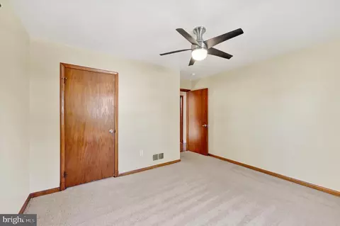 Bedroom - 245 Carvel Rd, Pasadena, MD 21122 photo 2 of 7