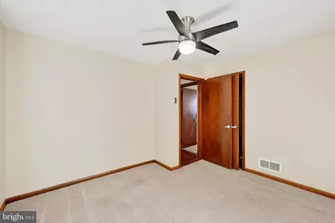 Bedroom - 245 Carvel Rd, Pasadena, MD 21122 photo 4 of 7