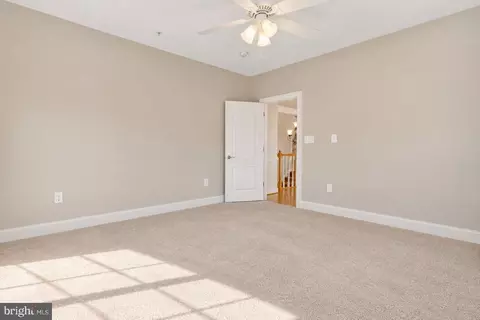 Bedroom - 27 Hunting Ct, Edgewater, MD 21037 photo 7 of 7