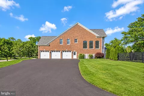 Exterior - 27 Hunting Ct, Edgewater, MD 21037 photo 15 of 15