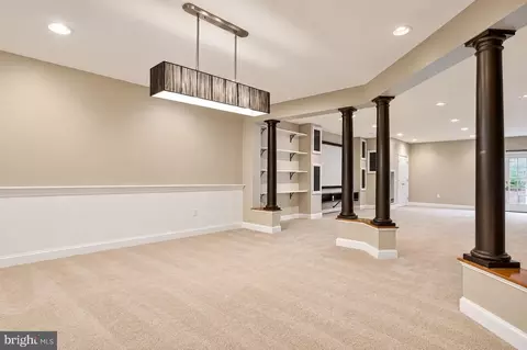 Living - 27 Hunting Ct, Edgewater, MD 21037 photo 6 of 6