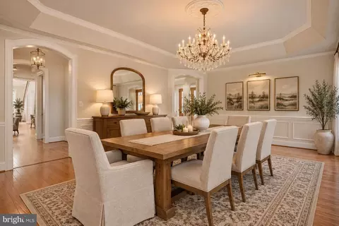 Dining - 27 Hunting Ct, Edgewater, MD 21037 photo 2 of 4
