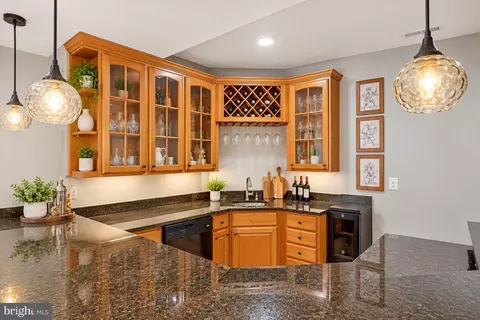 Kitchen - 27 Hunting Ct, Edgewater, MD 21037 photo 8 of 8