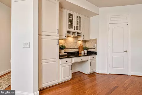 Kitchen - 27 Hunting Ct, Edgewater, MD 21037 photo 5 of 8