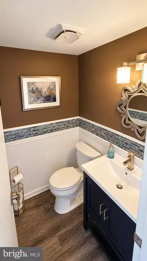 Bath - 1729 Aberdeen Cir, Crofton, MD 21114 photo 1 of 3