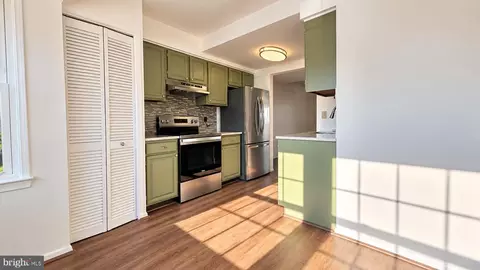 Kitchen - 1729 Aberdeen Cir, Crofton, MD 21114 photo 1 of 3
