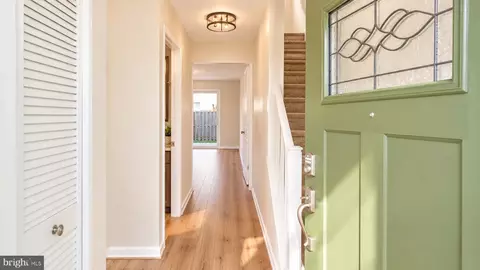 Entry Way - 1729 Aberdeen Cir, Crofton, MD 21114 photo 1 of 3