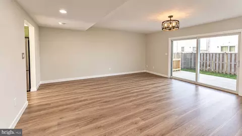 Living - 1729 Aberdeen Cir, Crofton, MD 21114 photo 4 of 4