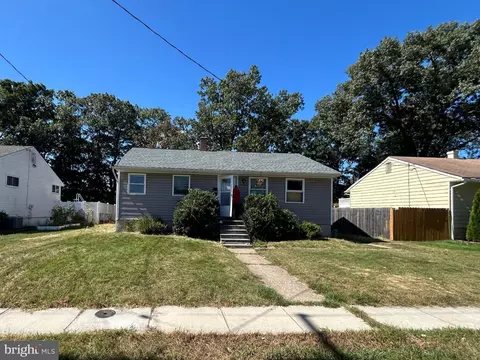520 Kent Rd, Glen Burnie, MD 21060