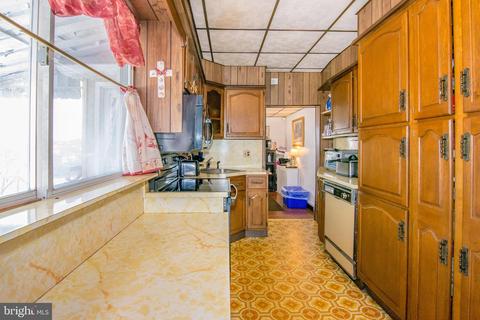 8 1st Ave, Baltimore Highlands, MD 21225 photo 14