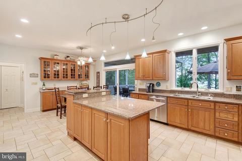 1200 Winsail Ct, Pasadena, MD 21122 photo 11