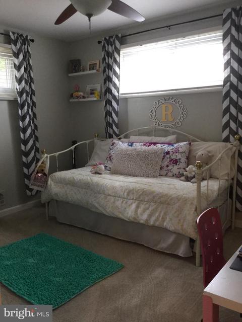 126 Roland Rd, Pasadena, MD 21122 photo 10