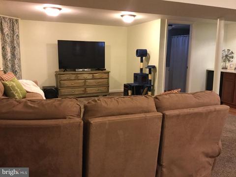 126 Roland Rd, Pasadena, MD 21122 photo 14