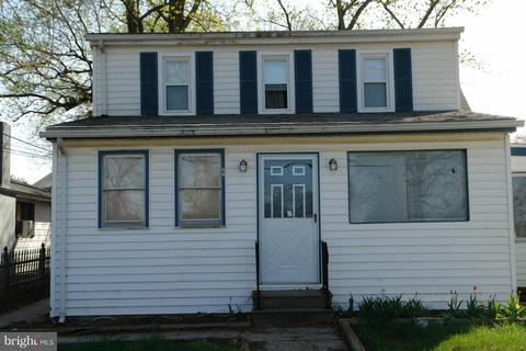 8410 Smallwood Ct, Pasadena, MD 21122 photo 1