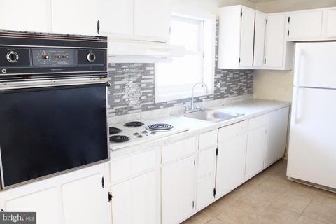 1908 North Ave, Pasadena, MD 21122 photo 2