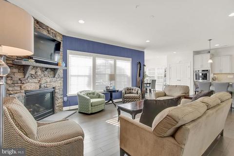7603 Gigur Dr, Hanover, MD 21076 photo 4