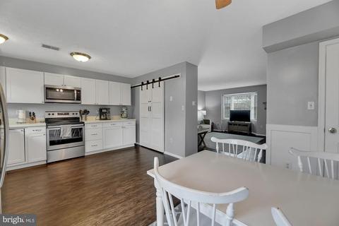 346 Rambling Ridge Ct, Pasadena, MD 21122 photo 6