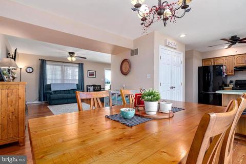 7771 Old House Rd, Pasadena, MD 21122 photo 8