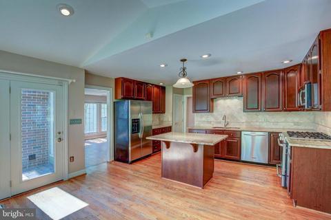 1129 Charing Cross Dr, Crofton, MD 21114 photo 13