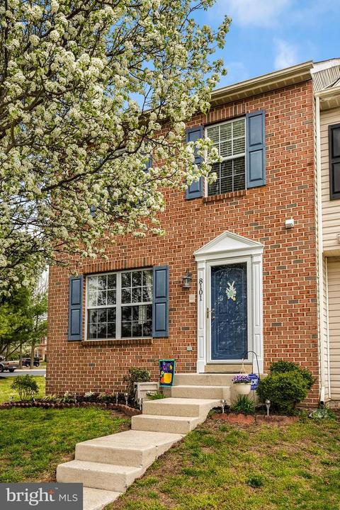 8101 Gray Stone Ln, Pasadena, MD 21122 photo 1