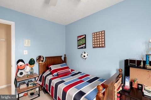 8101 Gray Stone Ln, Pasadena, MD 21122 photo 14