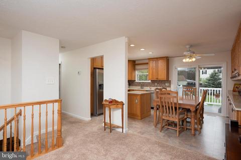 111 Bar Harbor Rd, Pasadena, MD 21122 photo 6