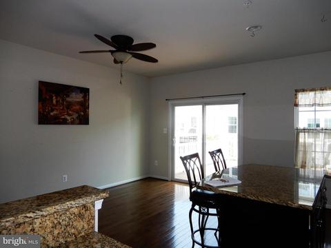 761 Cherry Bark Ln, Baltimore, MD 21225 photo 13