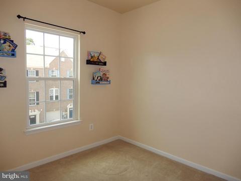 761 Cherry Bark Ln, Baltimore, MD 21225 photo 32