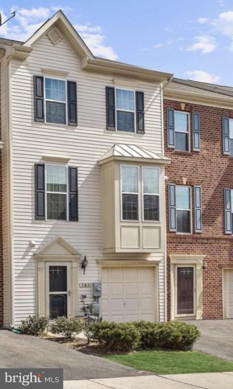 761 Cherry Bark Ln, Baltimore, MD 21225 photo 1
