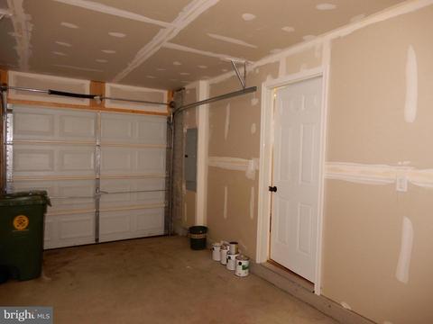 761 Cherry Bark Ln, Baltimore, MD 21225 photo 6