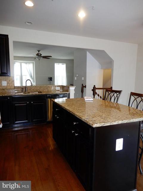 761 Cherry Bark Ln, Baltimore, MD 21225 photo 16