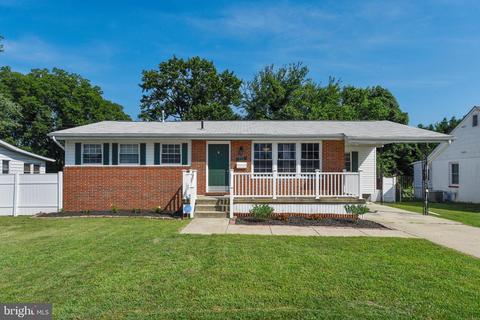 225 Dale Rd, Pasadena, MD 21122 photo 1
