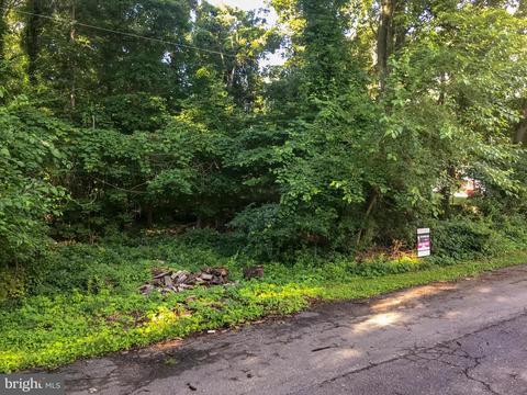 1559 Wall Dr, Pasadena, MD 21122 photo 1