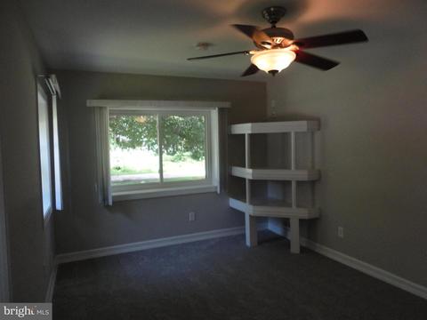 7618 1st St, Pasadena, MD 21122 photo 18