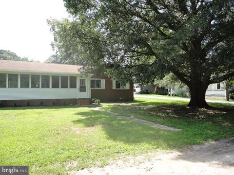 7618 1st St, Pasadena, MD 21122 photo 1