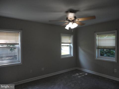 7618 1st St, Pasadena, MD 21122 photo 13