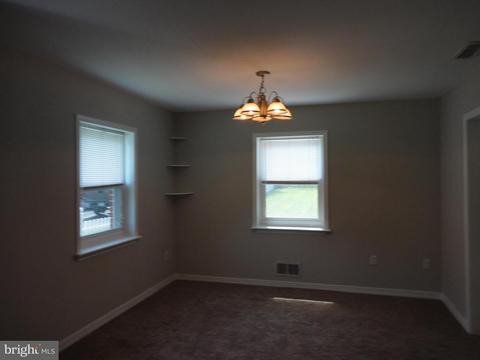 7618 1st St, Pasadena, MD 21122 photo 12