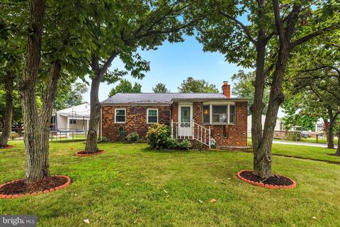 1324 Forest Dr, Annapolis, MD 21403 photo 1