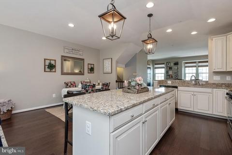 7647 Telamon Way, Hanover, MD 21076 photo 3