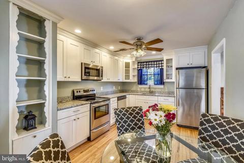 8443 Main Ave, Pasadena, MD 21122 photo 5